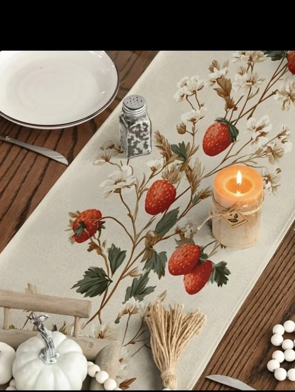 Strawberry 🍓 Decor Table Runner NEW